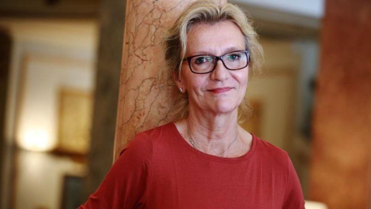Elizabeth Strout, en un céntrico hotel de Barcelona.-RICARD CUGAT