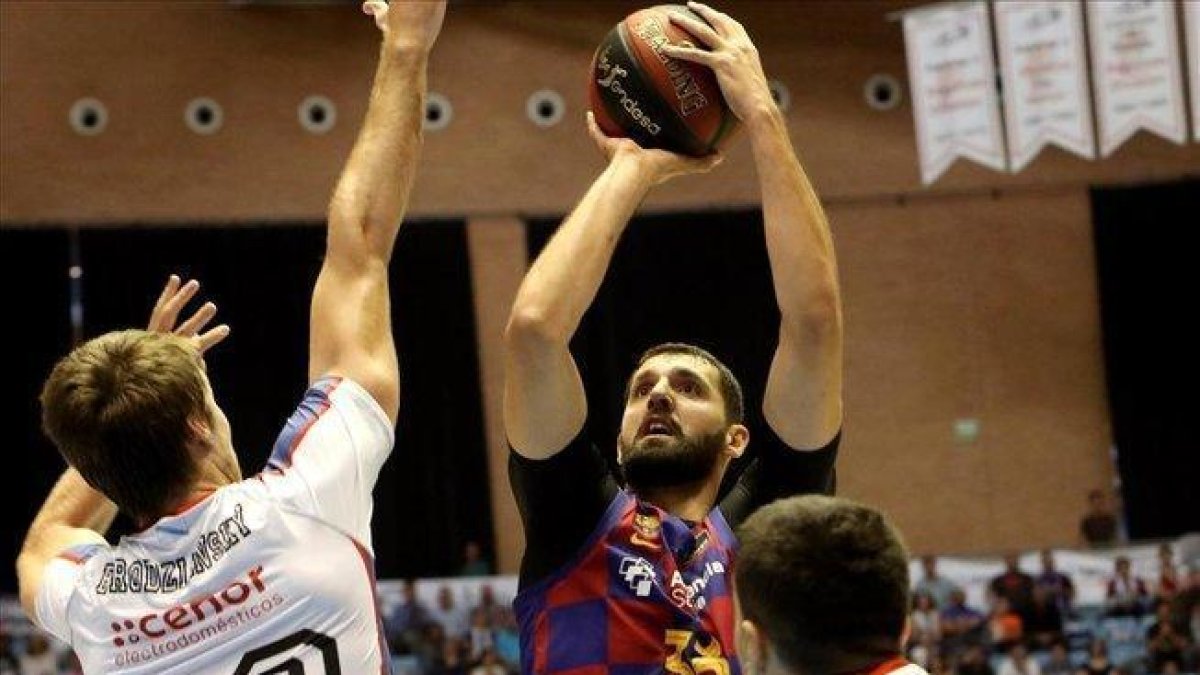 Mirotic, fichaje de lujo del Barça, es una de los nombres a seguir en la Euroliga.-XOAN REY (EFE)