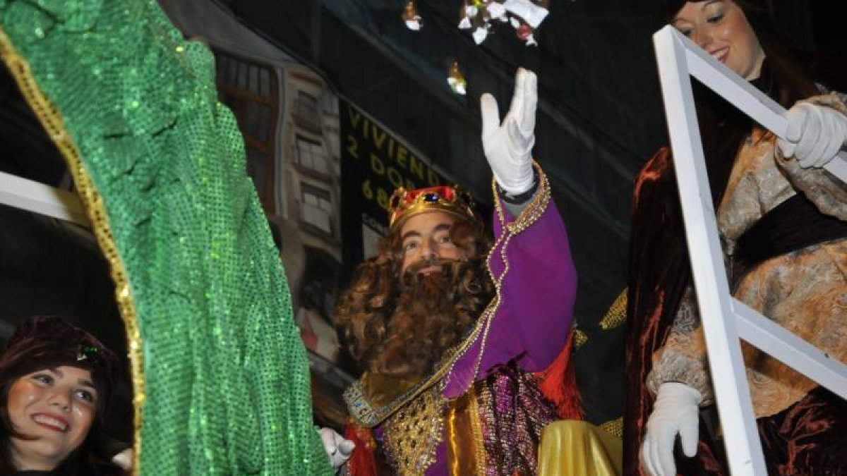 El Rey Mago Melchor durante una visita oficial a la provincia. HDS