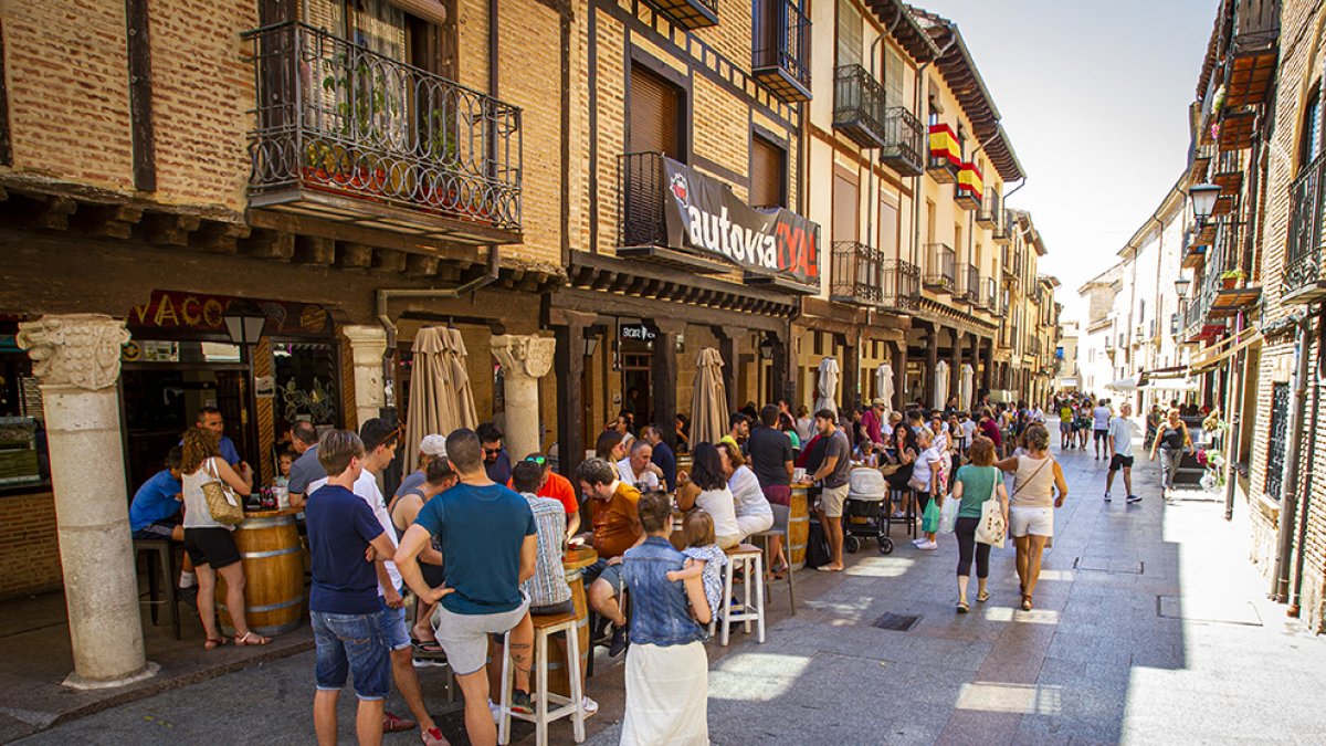 Calle Mayor en El Burgo de Osma. MARIO TEJEDOR