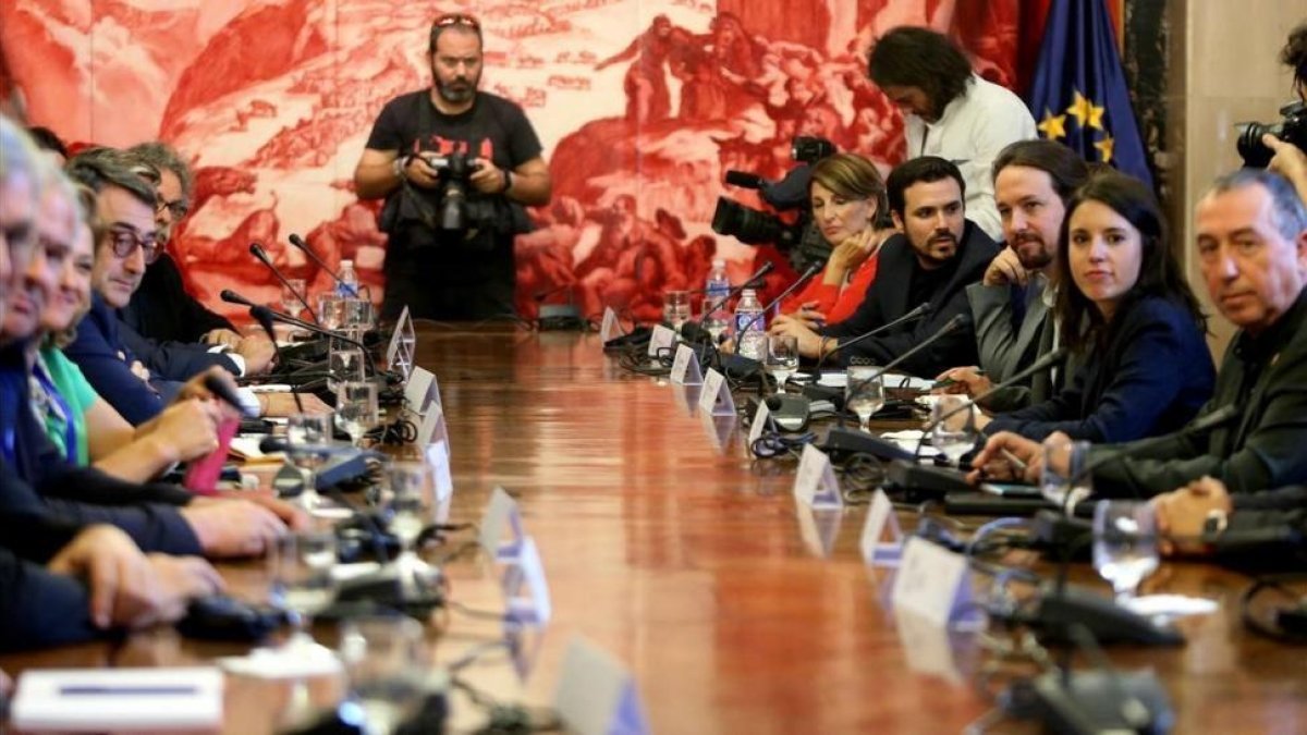 Asamblea con la participación de Podemos, PDECat, ERC, PNV y Compromís, sobre Cataluña-JUAN MANUEL PRATS