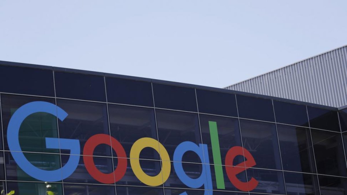 El grupo Alphabet subre una desaceleración del 35% y obtiene un beneficio de 12.662 millones de dólares-MARCIO JOSE SANCHEZ (AP)