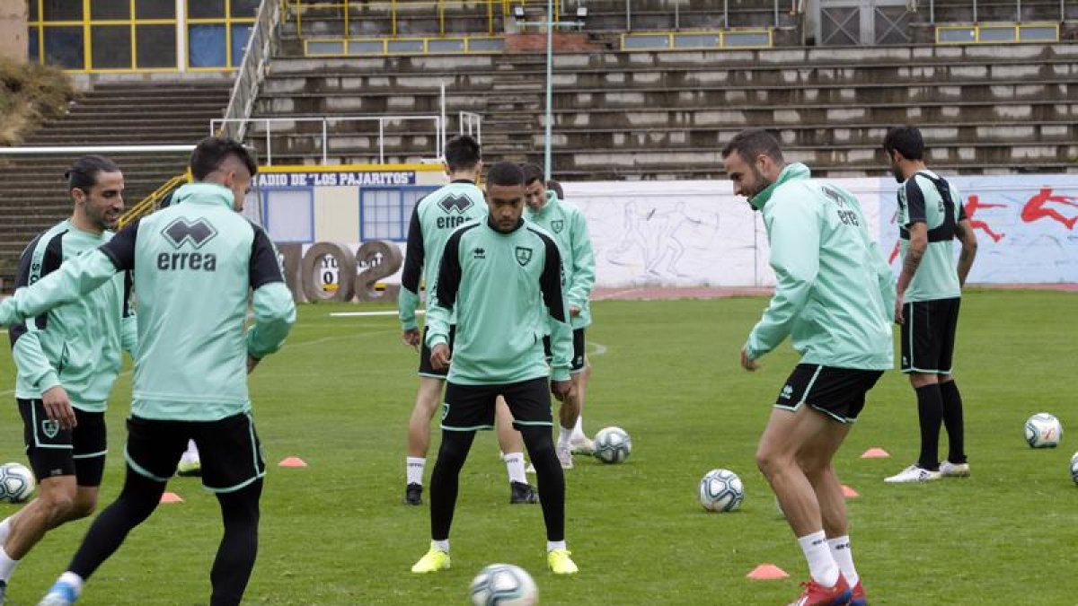 El Numancia ya prepara la visita del Lugo.-LUIS ÁNGEL TEJEDOR