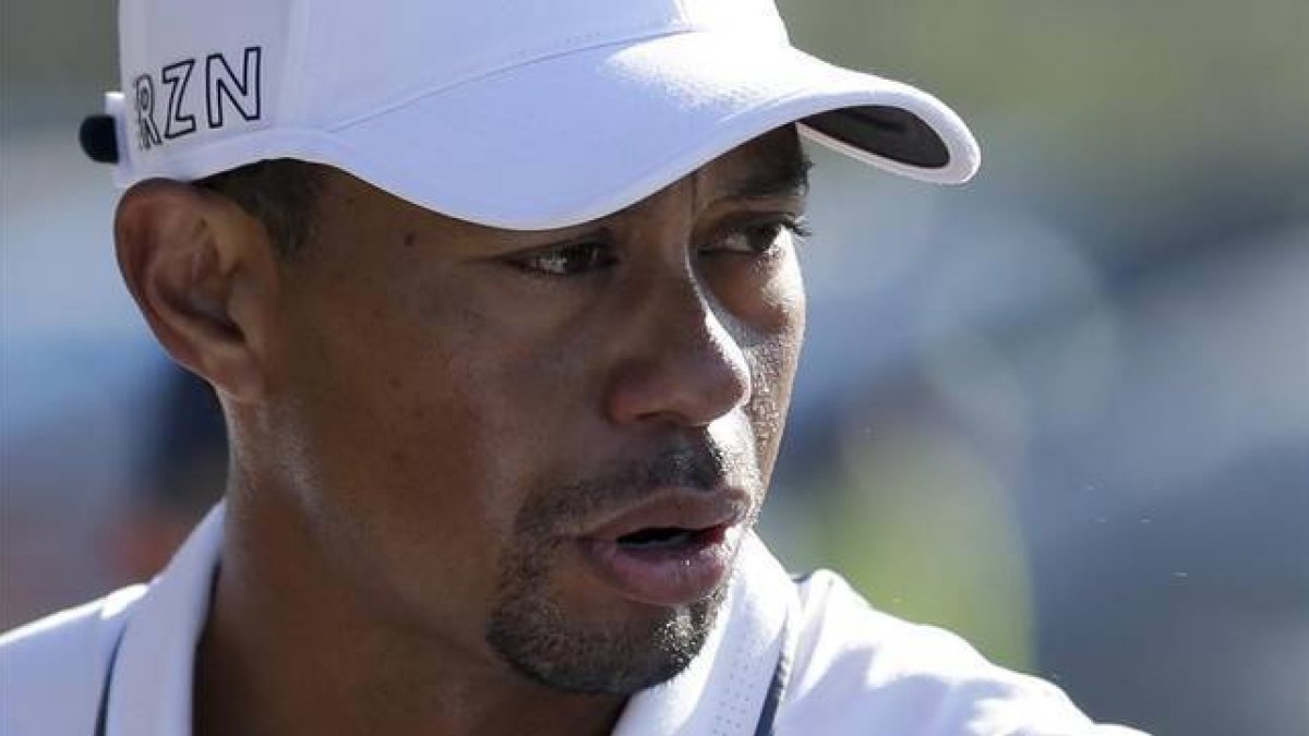 Tiger Woods pensativo durante el torneo de San Diego, el pasado día 5.-Foto: AP / GREGORY BULL