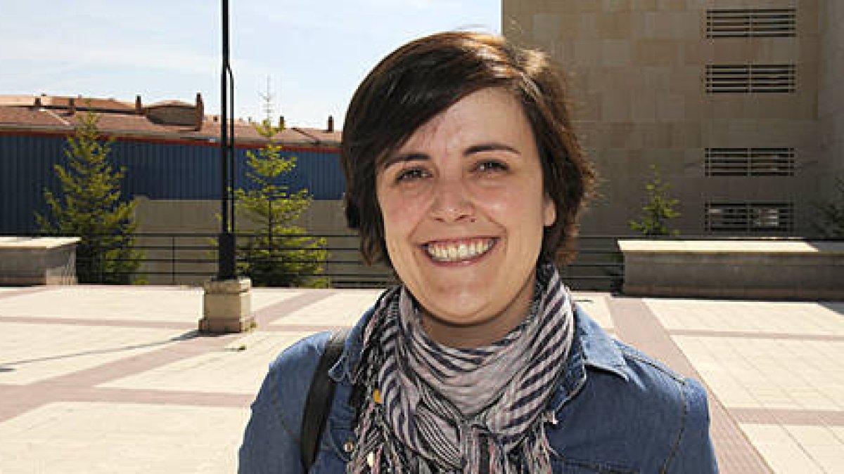 La concejal de Acción Social, Ana Alegre. / VALENTÍN GUISANDE-