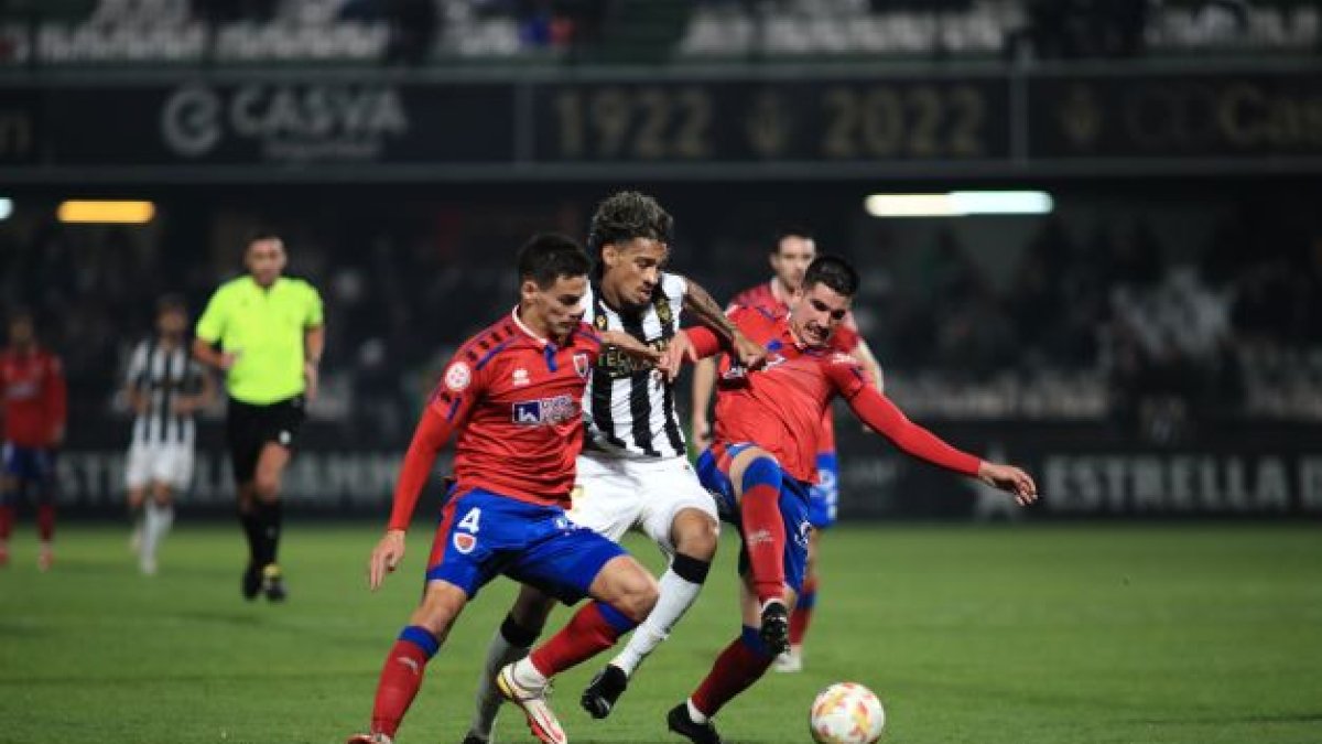 El Numancia ganaba al líder Castellón para confirmar que se le dan bien los equipos de la zona alta de la tabla. ÁREA 11