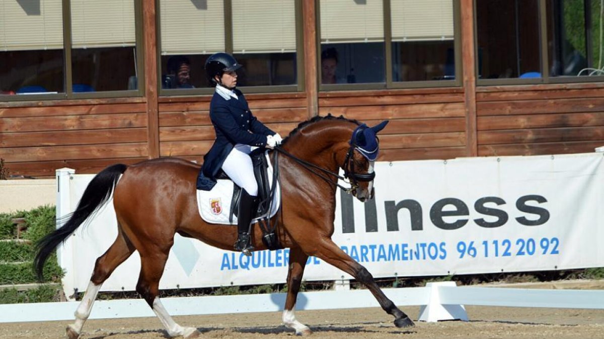 Ana Ceña y su caballo Furco A en el Regional de Segovia.-D.S.