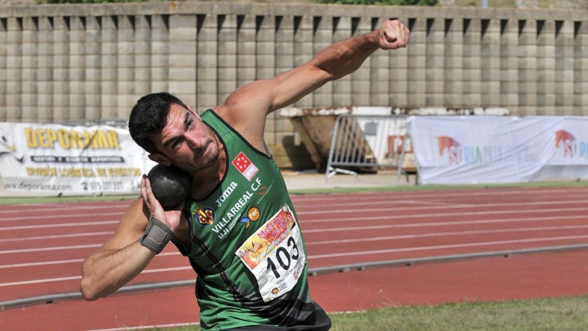 Jorge Ureña en la disciplina de lanzamiento de peso.-Valentín Guisande