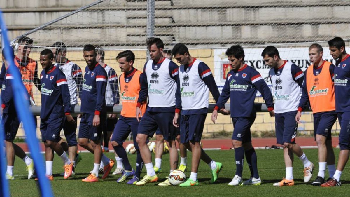 La plantilla del Numancia votó el lunes que respalda a la AFE en su convocatoria de huelga-Valentín Guisande