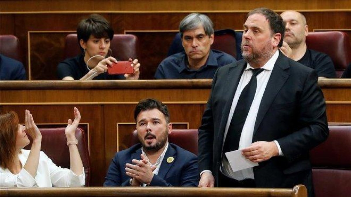 Oriol Junqueras promete acatamiento a la Constitución por imperativo legal, el pasado día 21 de mayo.-EFE / BALLESTEROS