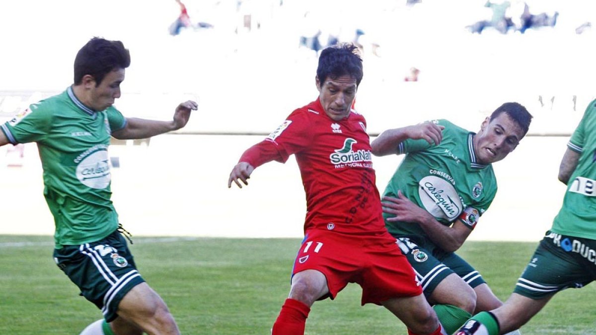 El Racing de Santander asaltaba Los Pajaritos en su última visita en mayo de 2015. HDS