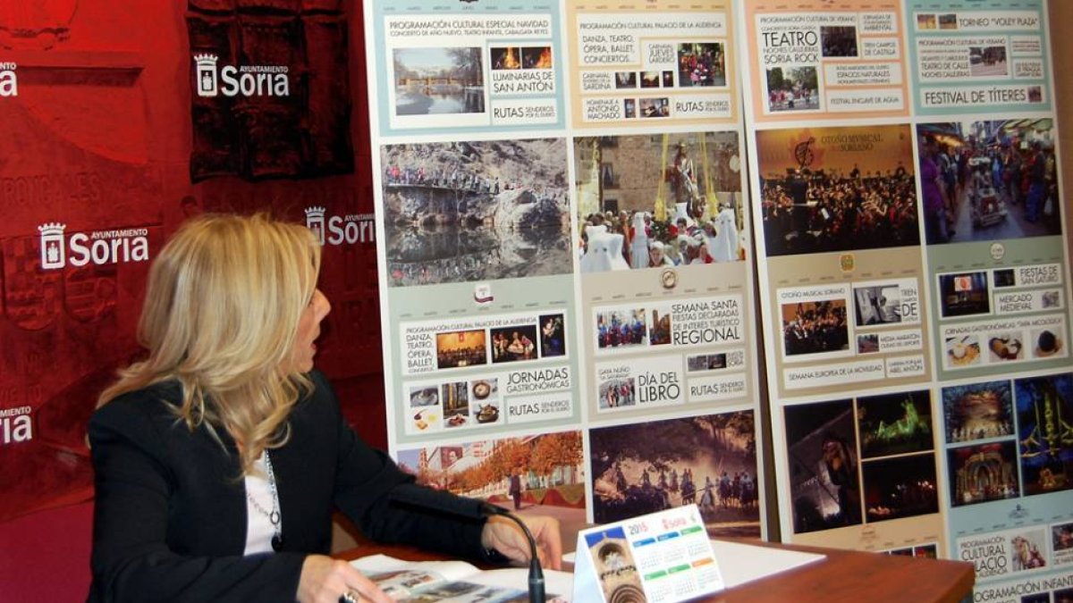 La concejal de Turismo, durante la presentación de la campaña municipal en Intur.-AYUNTAMIENTO DE SORIA