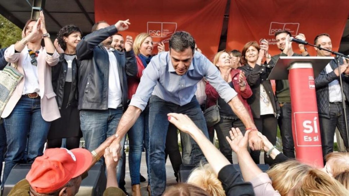 El candidato del PSOE a las primarias, Pedro Sánchez, en un acto en Sabadell-FERRAN SENDRA