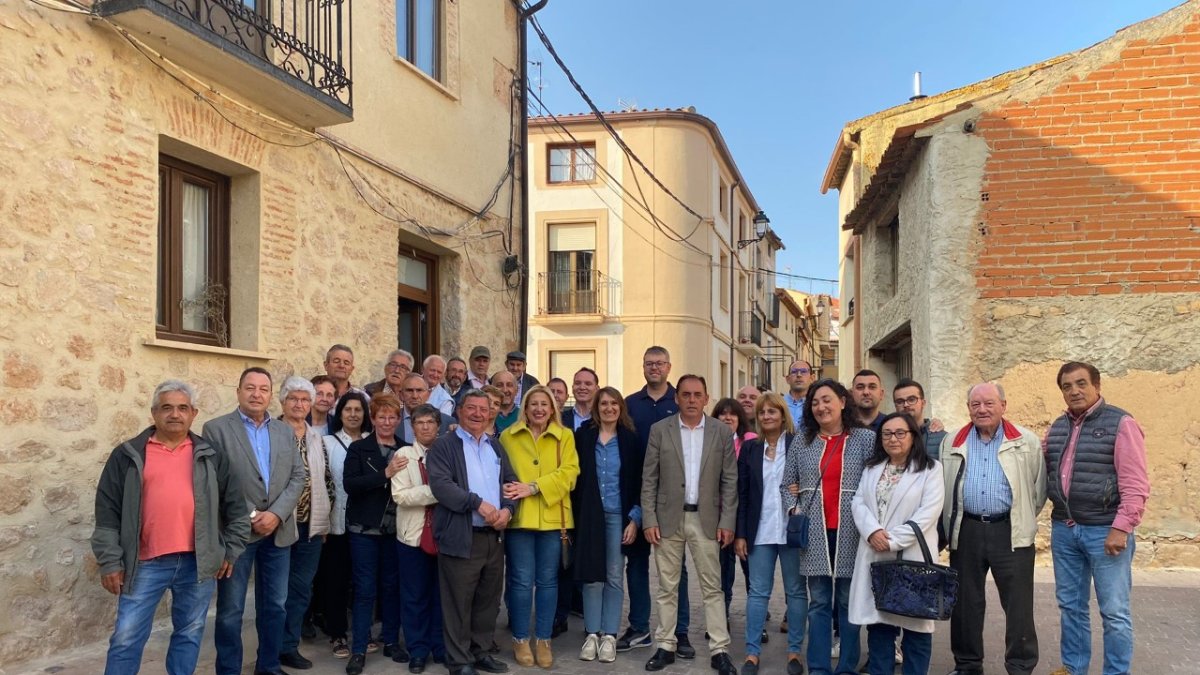 Encuentro de Lucas, De Gregorio y Serrano con los candidatos del PP de la zona de San Esteban de Gormaz. HDS