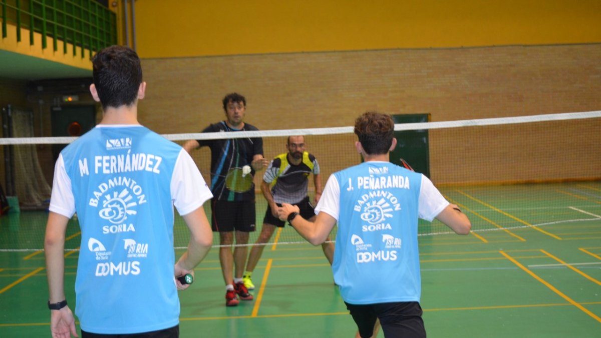 El bádminton soriano sigue activo en Santander durante el fin de semana. HDS