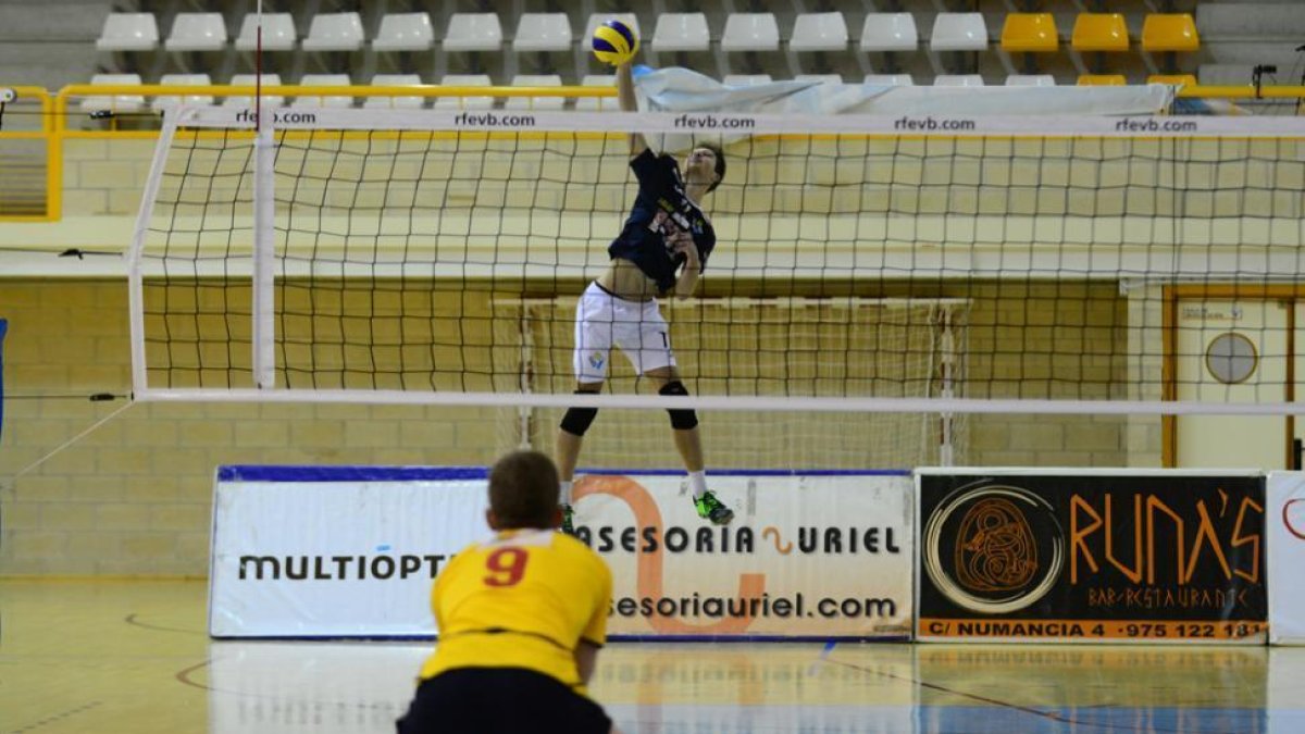 El Río Duero inicia la segunda vuelta ganando en Canarias.-Álvaro Martínez