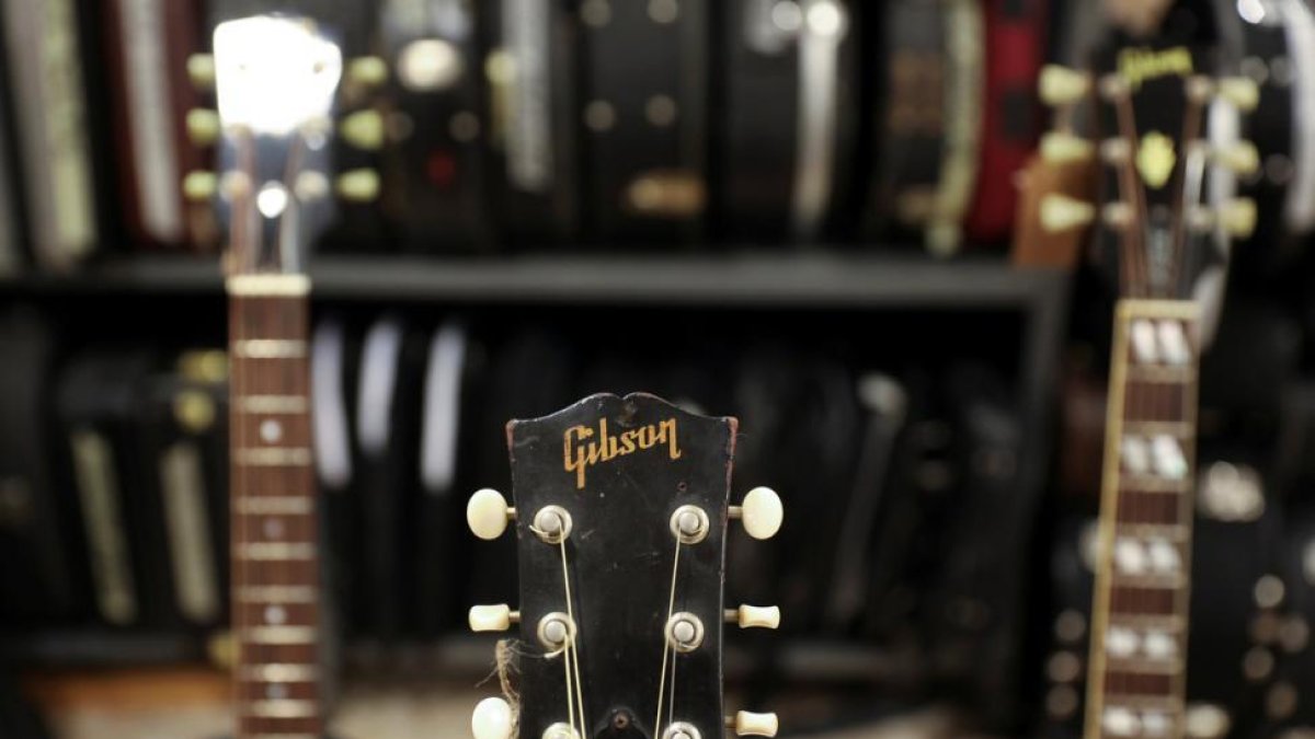 Legendaria guitarra Gibson-SERGIO PEREZ (REUTERS)