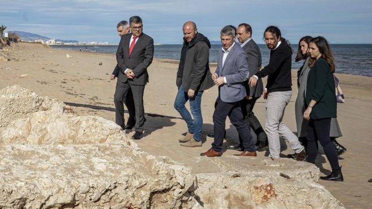 El vicepresidente segundo del Gobierno, Pablo Iglesias, visita varias de las zonas mas afectadas por la reciente borrasca ’Gloria’ en las provincias de Alicante y Valencia-MIGUEL LORENZO