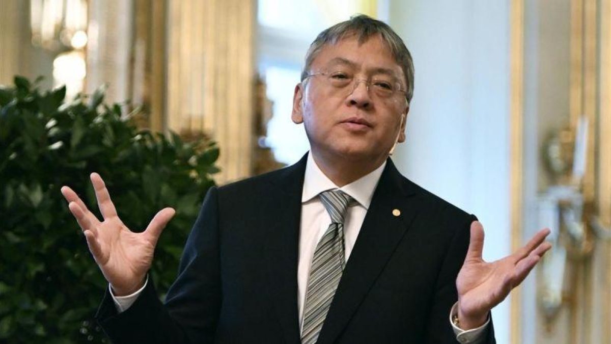 El nobel Kazuo Ishiguro, este miércoles en la Academia Sueca, en Estocolmo-AP / ANDERS WIKLUND TT