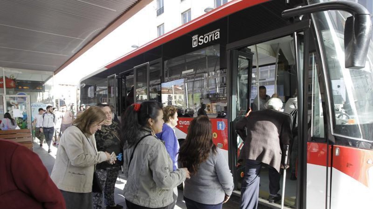 Autobús urbano-Luis Ángel Tejedor