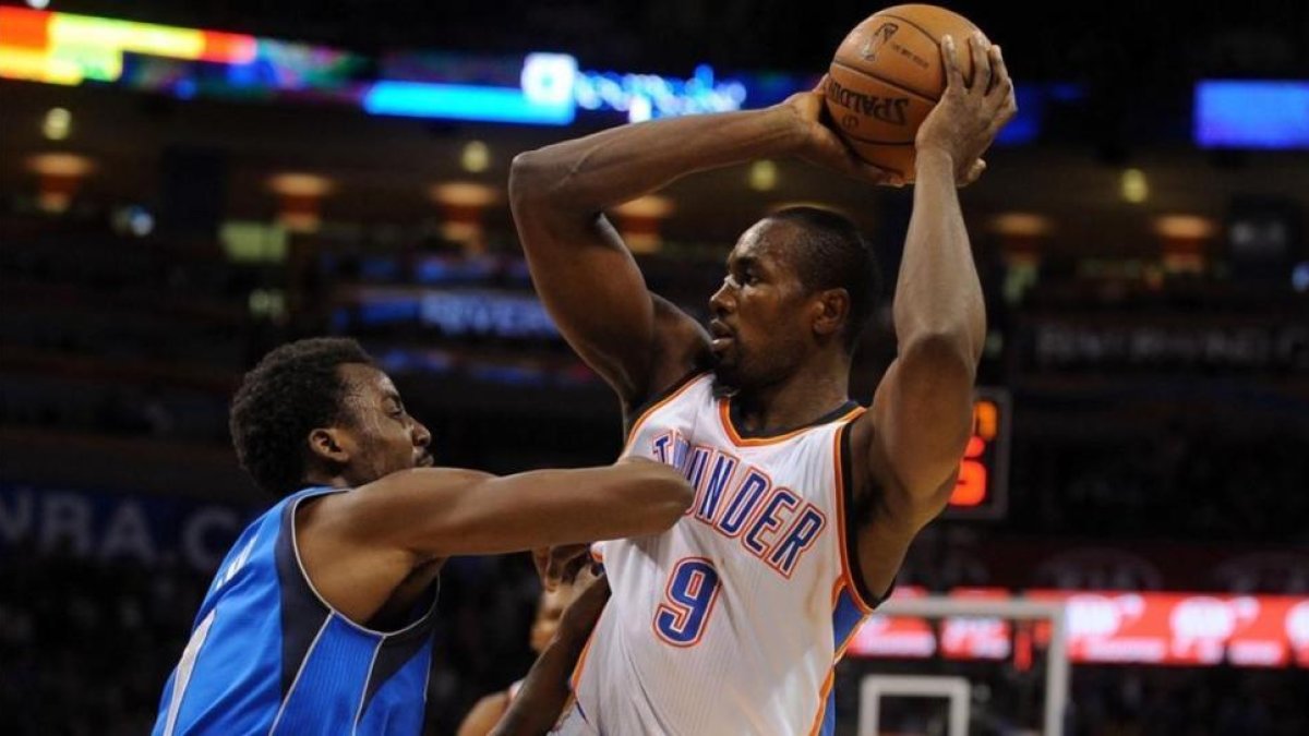 Ibaka, con la camiseta de los Thunder, en un partido de la NBA.-Mark D Smith / USA TODAY SPORTS