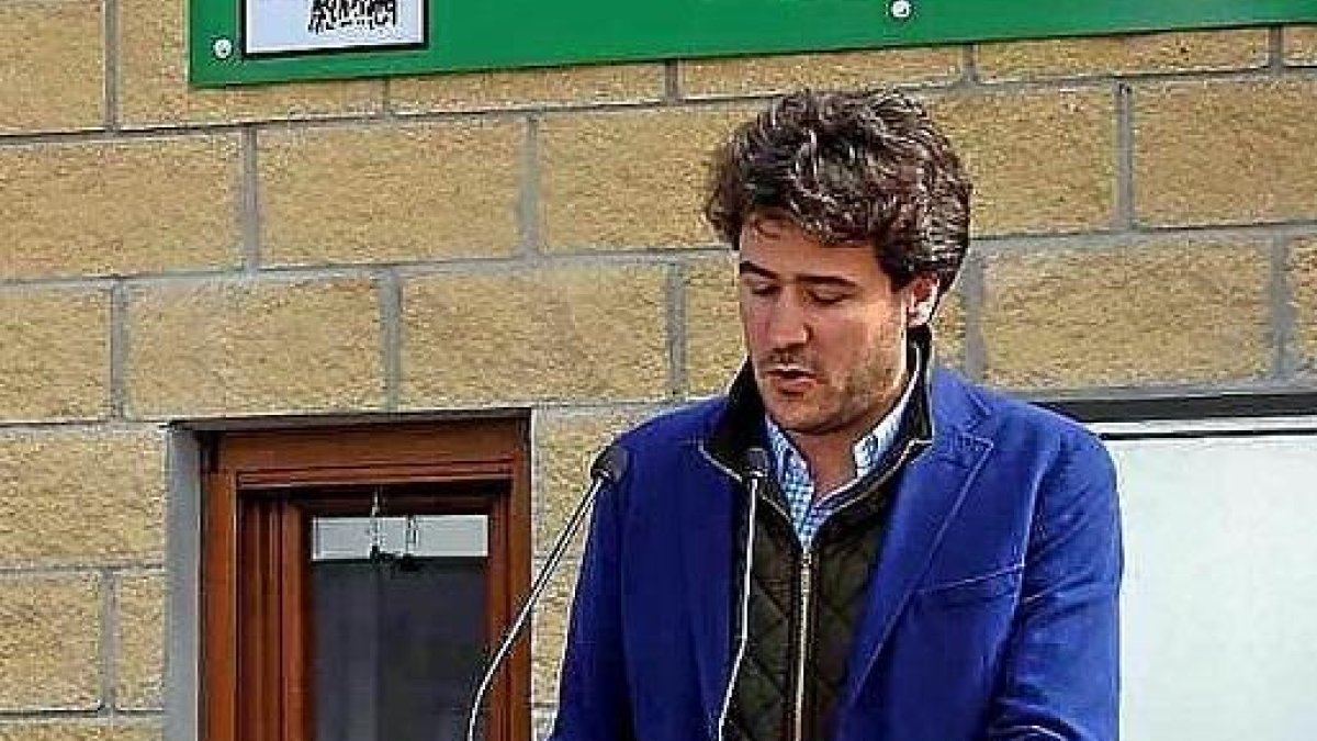 Ángel López Maraver. --L. FUENTE