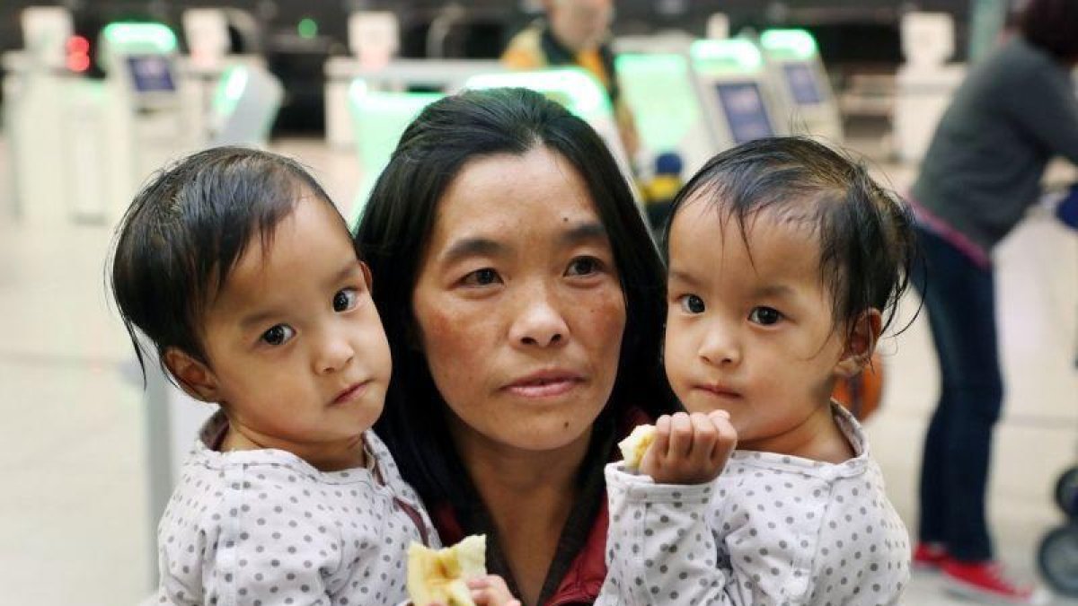 Las siamesas Nima y Dawa nacieron unidas y fueron operadas en Autralia para separarlas con éxito.-EPA /AAP