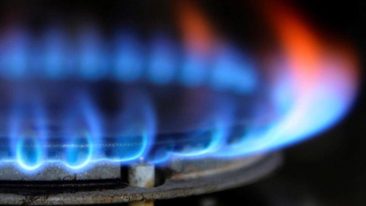 Quemador de gas de una cocina.-NIGEL RODDIS