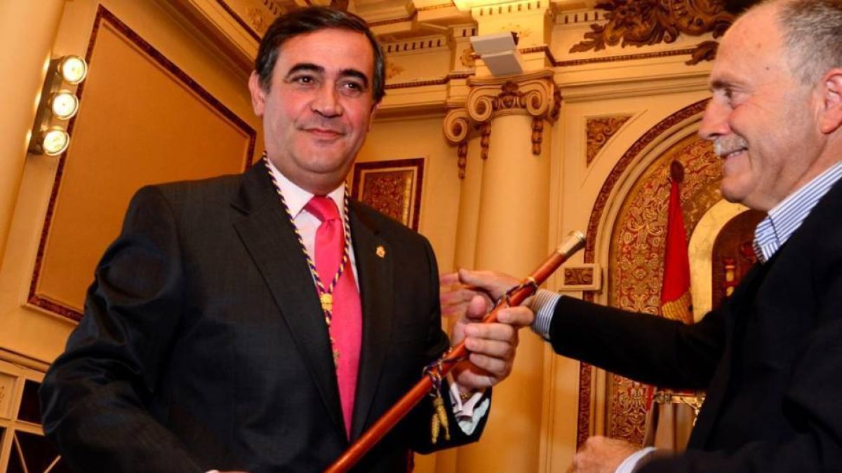Pardo el día que tomó posesión como presidente de la Diputación en la actual legislatura.-VALENTÍN GUISANDE