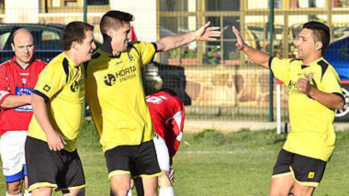 Jugadores del Arcóbriga en un partido de hace unas temporadas. / HDS