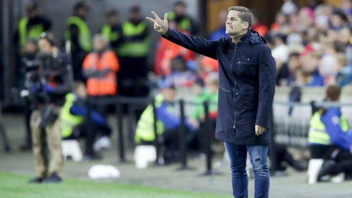 El seleccionador español Robert Moreno durante el partido ante Noruega.-EPA/NTB SCANPIX