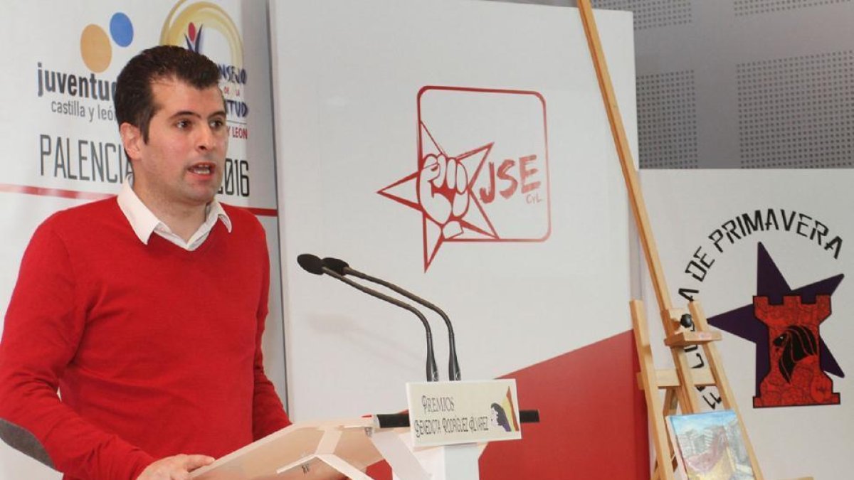 El secretario general del PSOE de Castilla y León, Luis Tudanca, en la clausura de la Escuela de Primavera.-ICAL
