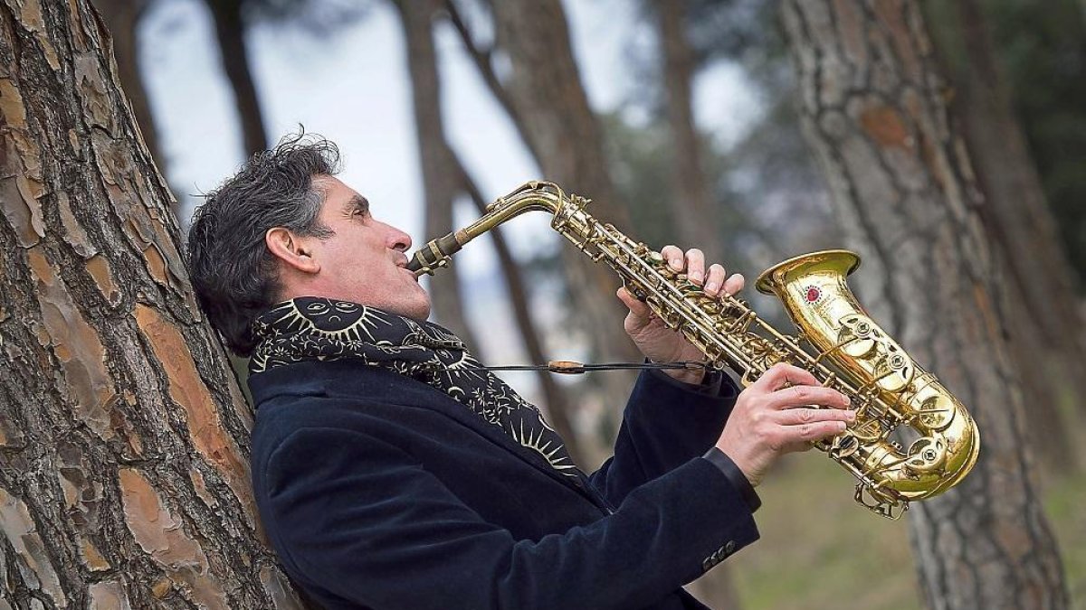 «España debería sonar a 'vamos a entendernos y no a mirarnos el ombligo’»-- MIGUEL ÁNGEL SANTOS