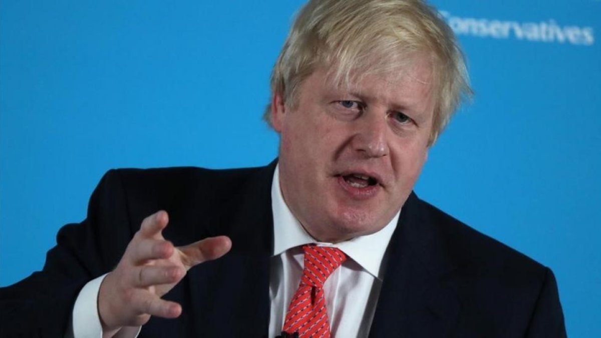 Johnson interviene en un mitin del partido conservador en Durham, en el nordeste de Inglaterra, el 6 de junio.-AFP / SCOTT HEPPELL