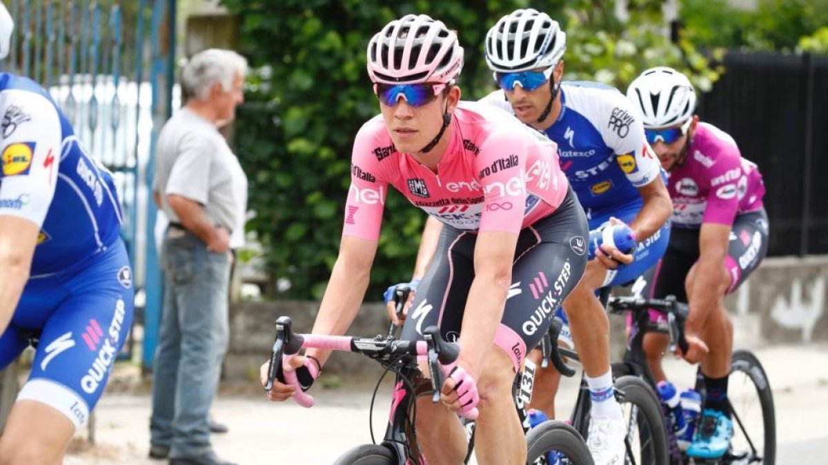 El ciclista luxemburgués Bob Jungels, durante la sexta etapa del Giro del centenario.-LUK BENIES / AFP