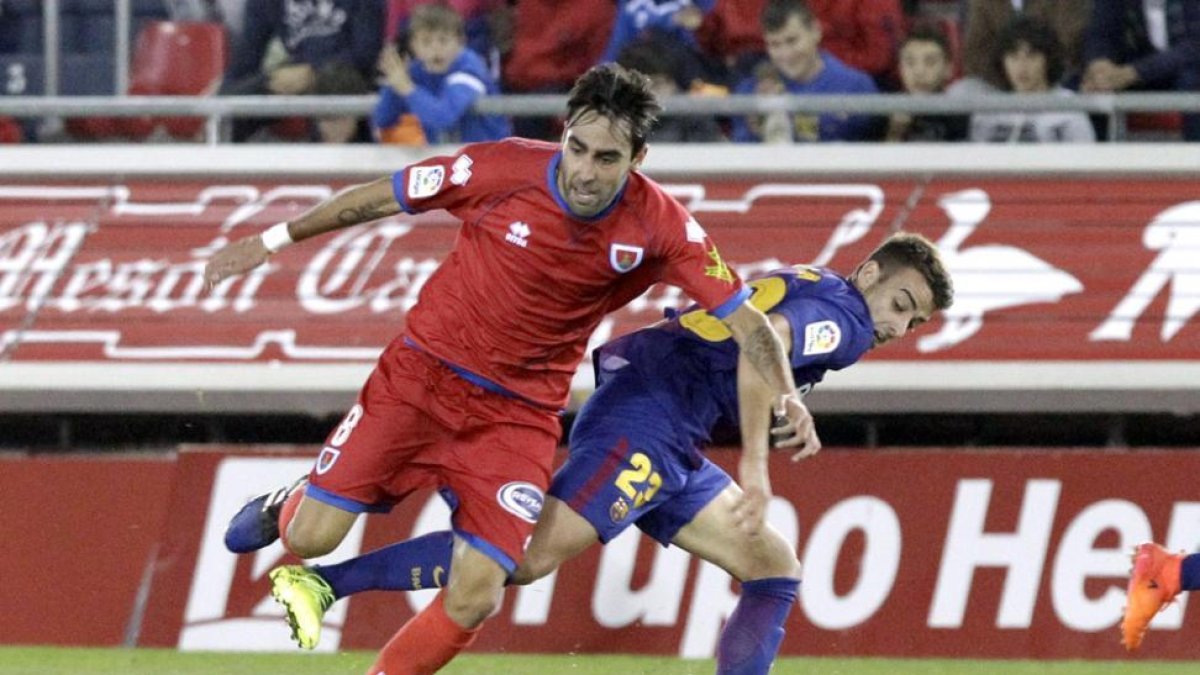 Escassi se perderá el partido del domingo ante el Cádiz por un problema en la rodilla.-Luis Ángel Tejedor