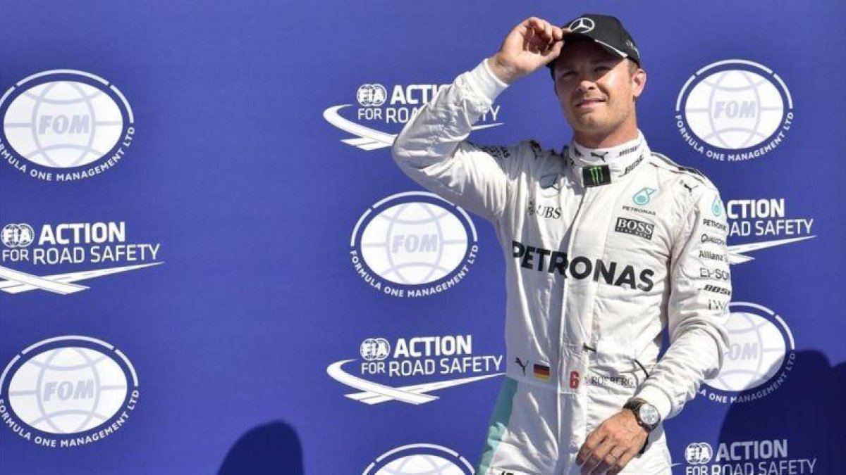 Nico Rosberg celebra la pole en la sesión de calificación del circuito de Spa.-LOIC VENANCE