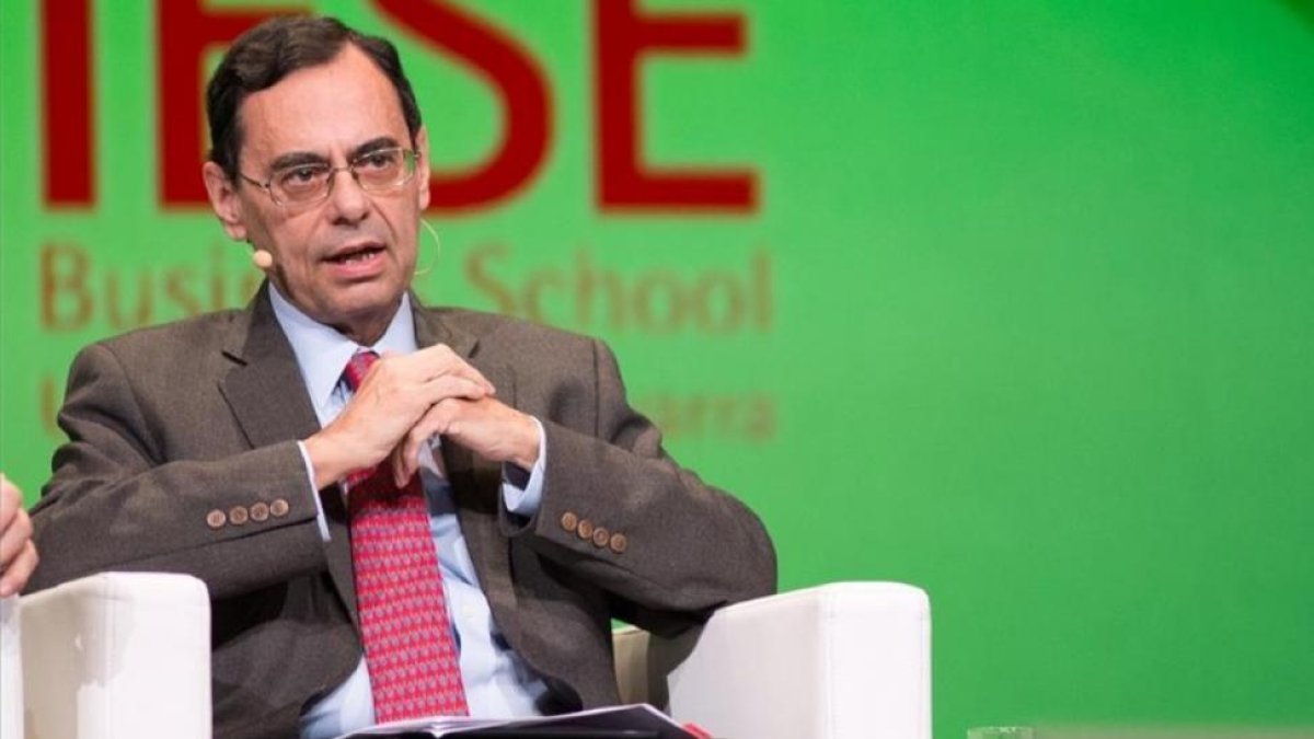 Jaime Caruana, del BPI.-