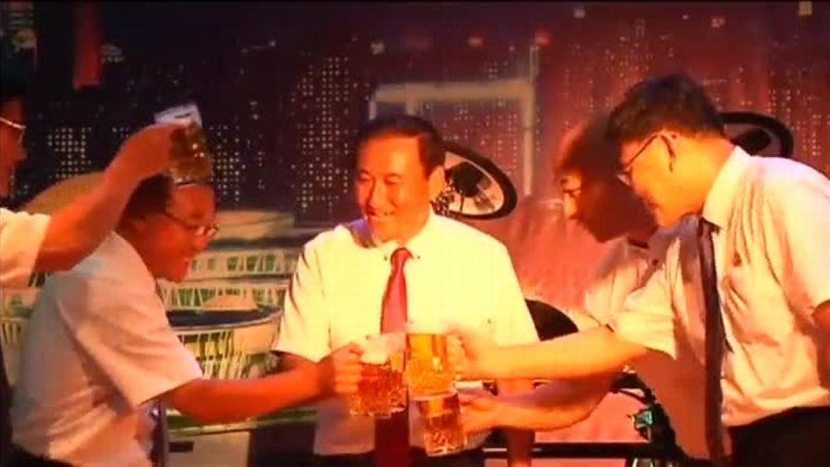 Así celebra Corea del Norte su particular fiesta de la Cerveza.-ATLAS