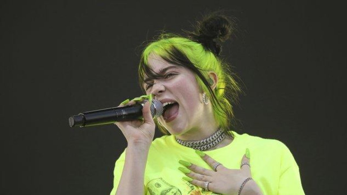 La cantante Billie Eilish durante uno de sus conciertos.-INVISION