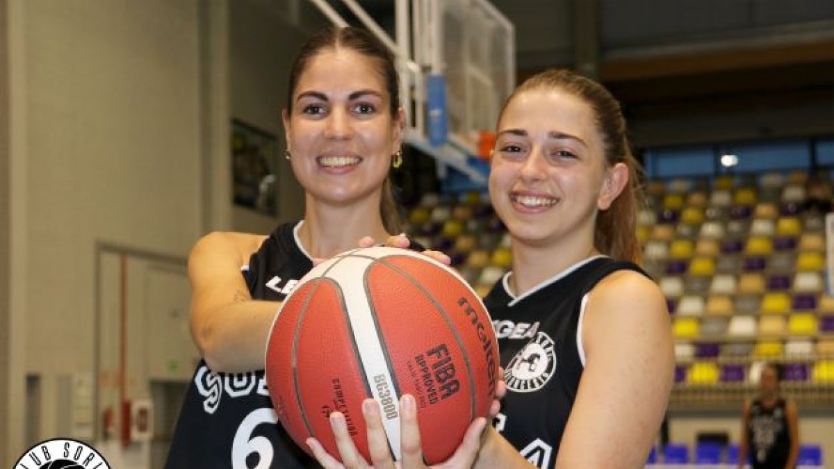 Clara Pérez y Naia Gómez, las dos incorporaciones de CSB. HDS