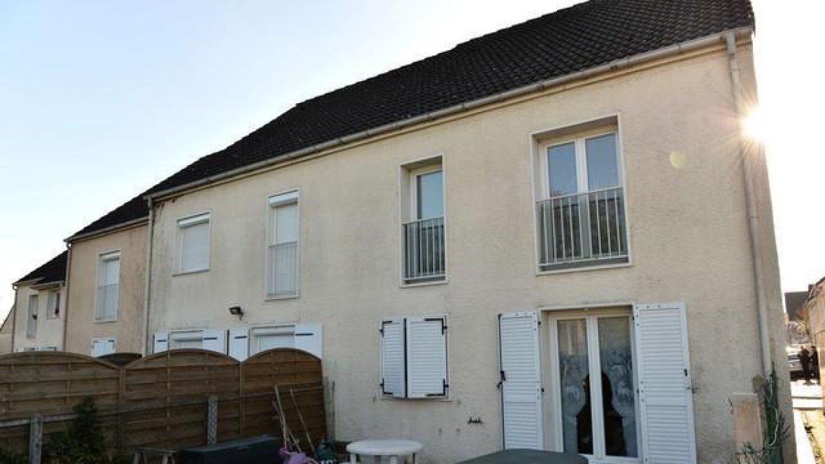 La casa de Ismail Omar Mostefai en Chartres.-AFP / JEAN-FRANCOIS MONIER