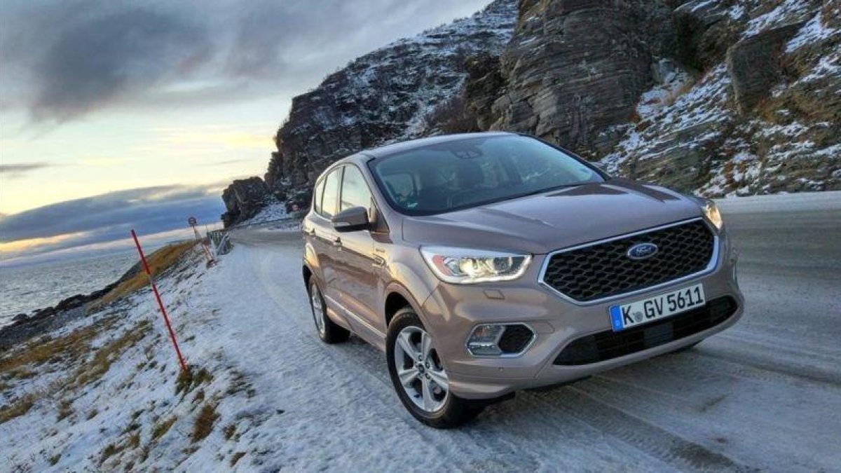 El nuevo Ford Kuga Vignale con cambios en la parrilla.-Telva Somoza