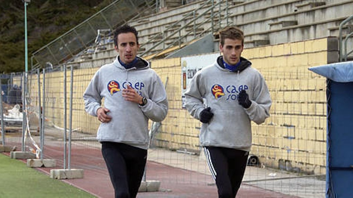 Manuel Olmedo logró con el Barcelona al ascenso de categoría. / VALENTÍN GUISANDE-