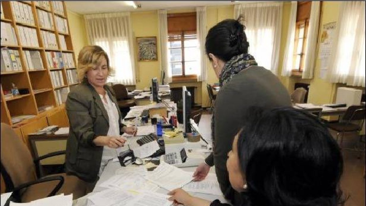 Intervención del Ayuntamiento. / VALENTÍN GUISANDE-
