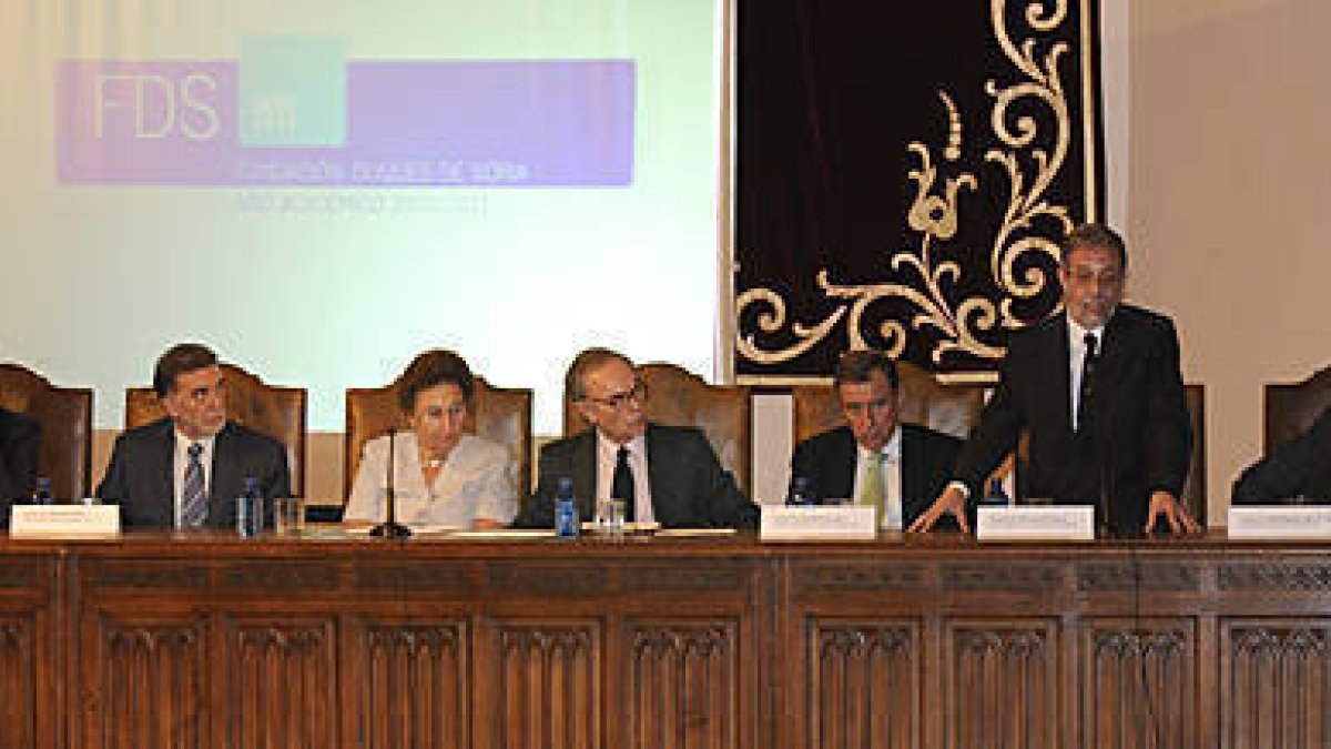 Los duques de Soria en la inauguración del curso en verano de 2010. / V. G. -