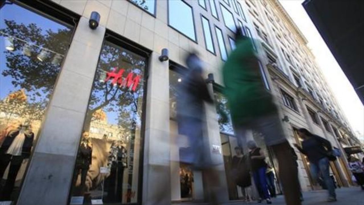 Una tienda de H&M.-FERRAN NADEU