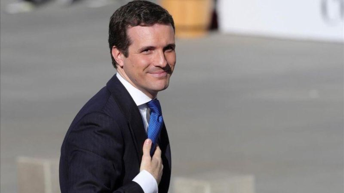 Pablo Casado llega al Congreso.-JUANJO MARTÍN / EFE