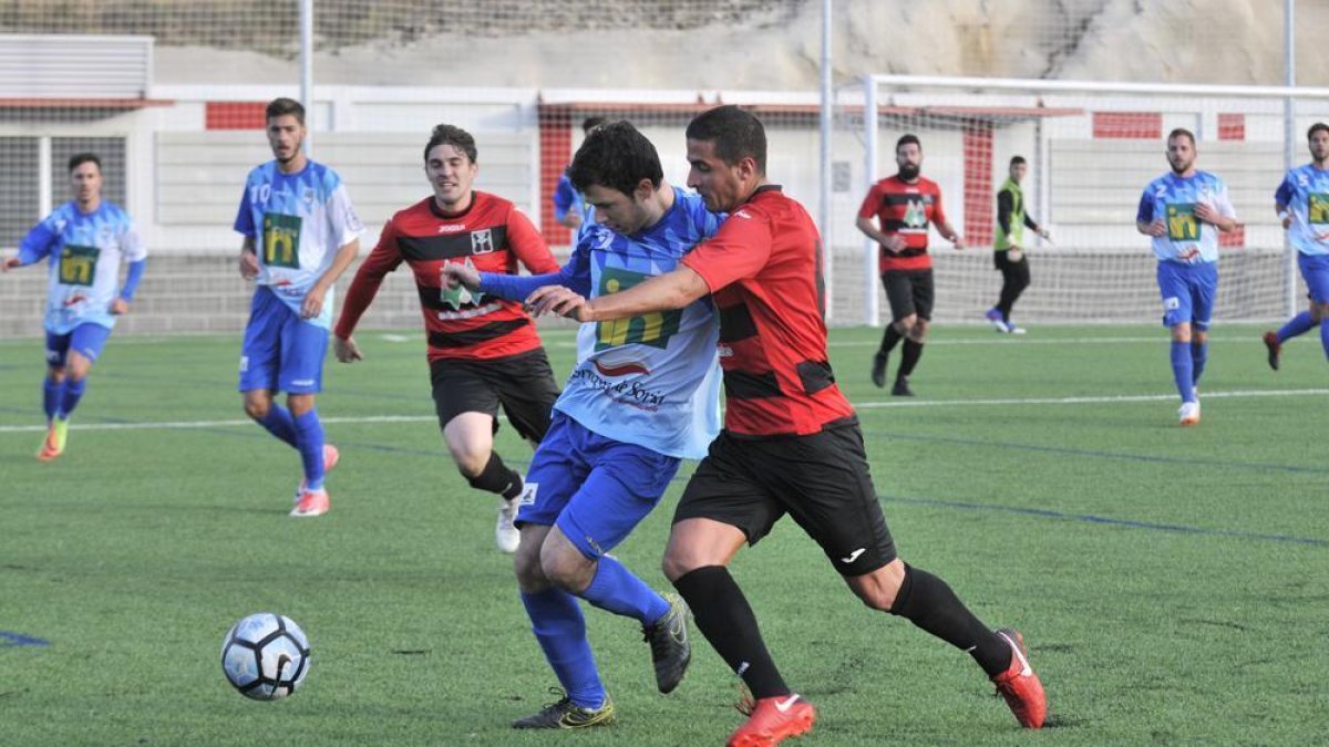El Tardelcuende goleó el fin de semana al Calasanz.-VALENTÍN GUISANDE