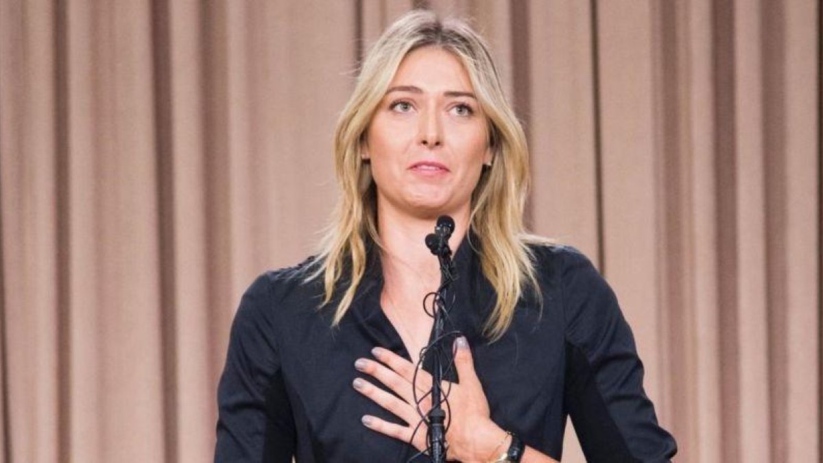 Sharapova, en la rueda de prensa del pasado marzo en la que anunció su positivo en Australia.-ROBYN BECK / AFP